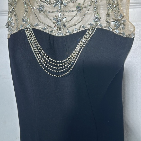 May  Queen couture dress - Picture 5 of 8